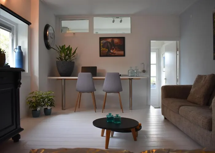 Benb De Walvis Bed & Breakfast 4*