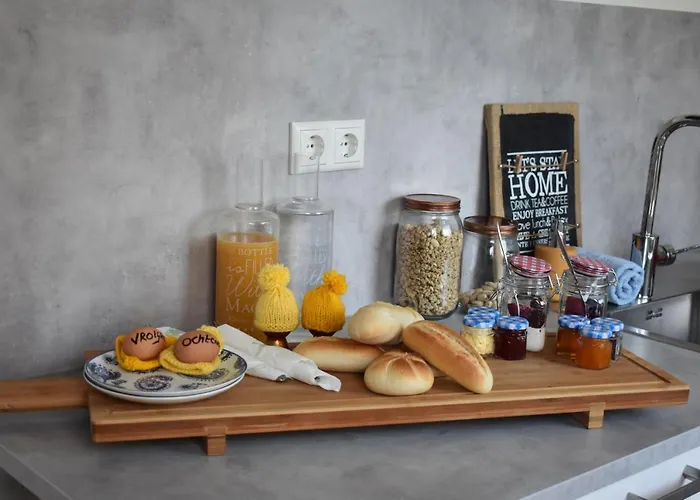 Bed & Breakfast Benb De Walvis Krimpen aan de Lek