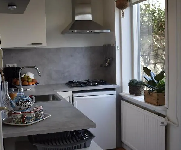 Bed & Breakfast Benb De Walvis Krimpen aan de Lek